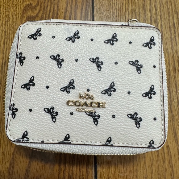 COACH TRAVEL JEWELRY BOX - Picture 2 of 11